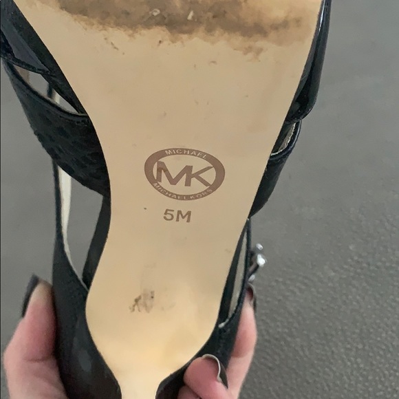 Michael Michael kors, platform, ankle strap. Sz 5 - Picture 11 of 12